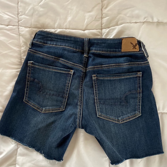 Women's Mid length Denim Shorts - Picture 2 of 3